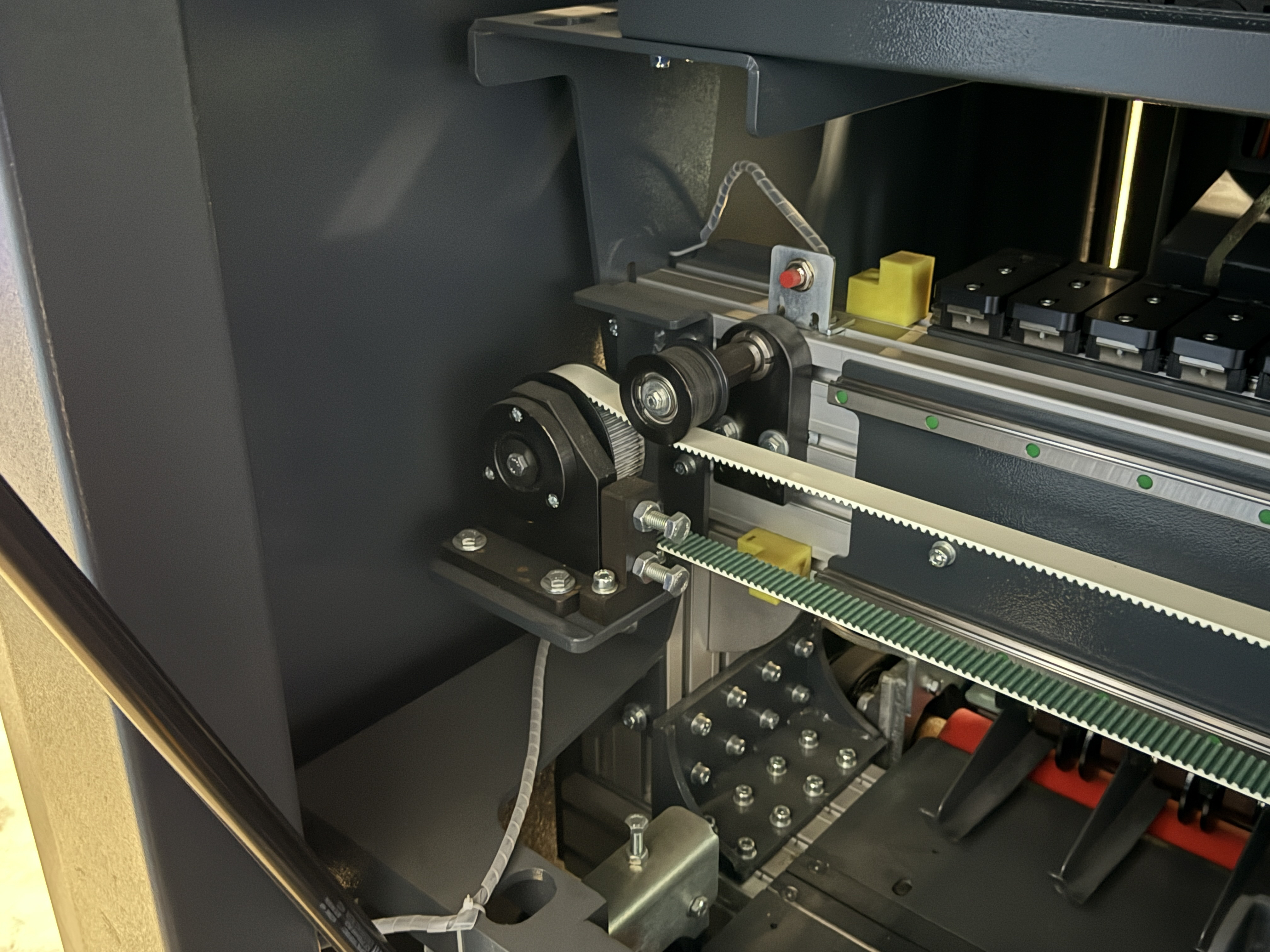 Edda NEOBOX-8-2500 Other Machines (Not Accessories) | Used CNC
