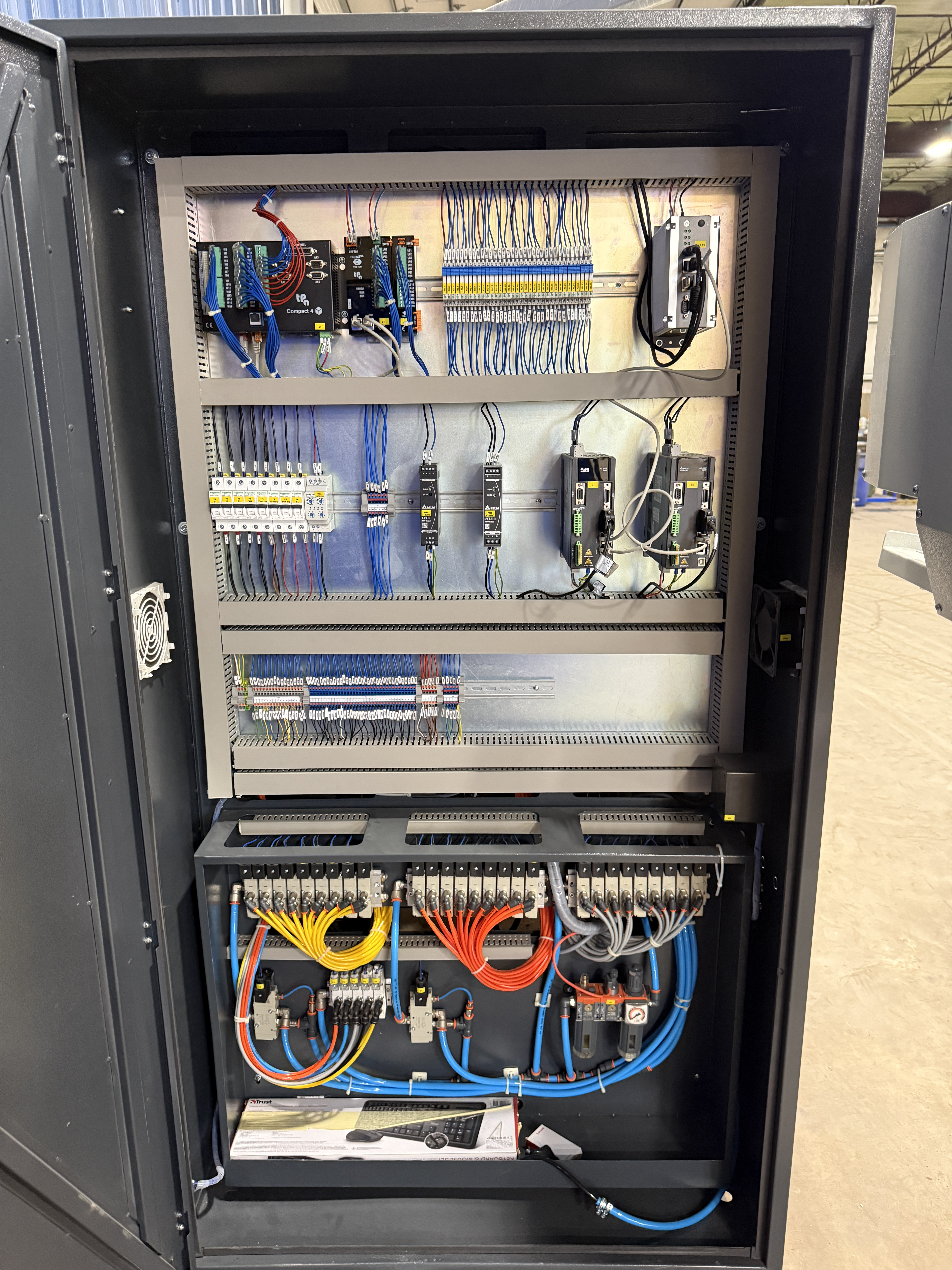 Edda NEOBOX-8-2500 Other Machines (Not Accessories) | Used CNC